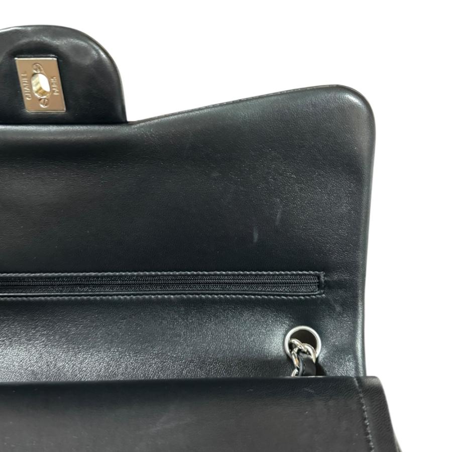 CHANEL（シャネル） マトラッセ ショルダーバッグ ラムスキン A58600