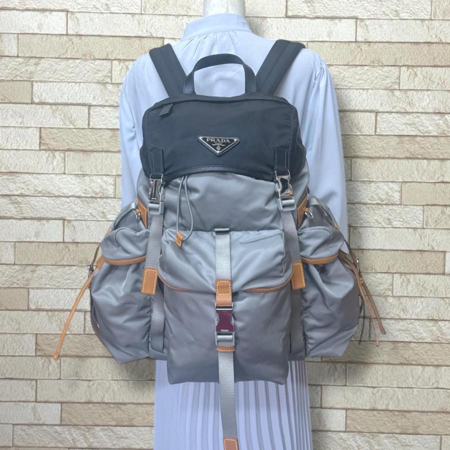 良品 PRADA プラダ ナイロン リュック archive Vintage 良品 PRADA プラダ ナイロン リュック archive Vintage PRADAの