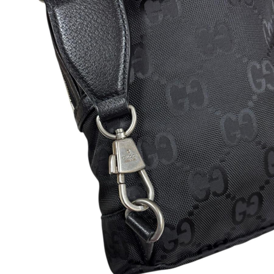 GUCCI ブラック レザーボディバッグ GUCCI（グッチ） スリング バックパック オフ ザ グリット ボディ