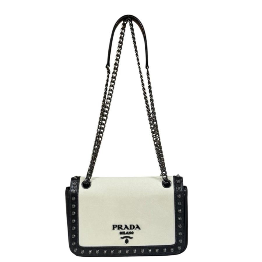 PRADA オールレザー セミ ショルダーバッグ ブラック ホワイト送料無料！ PRADA（プラダ） ショルダーバッグ レザー ホワイト レディース 中古