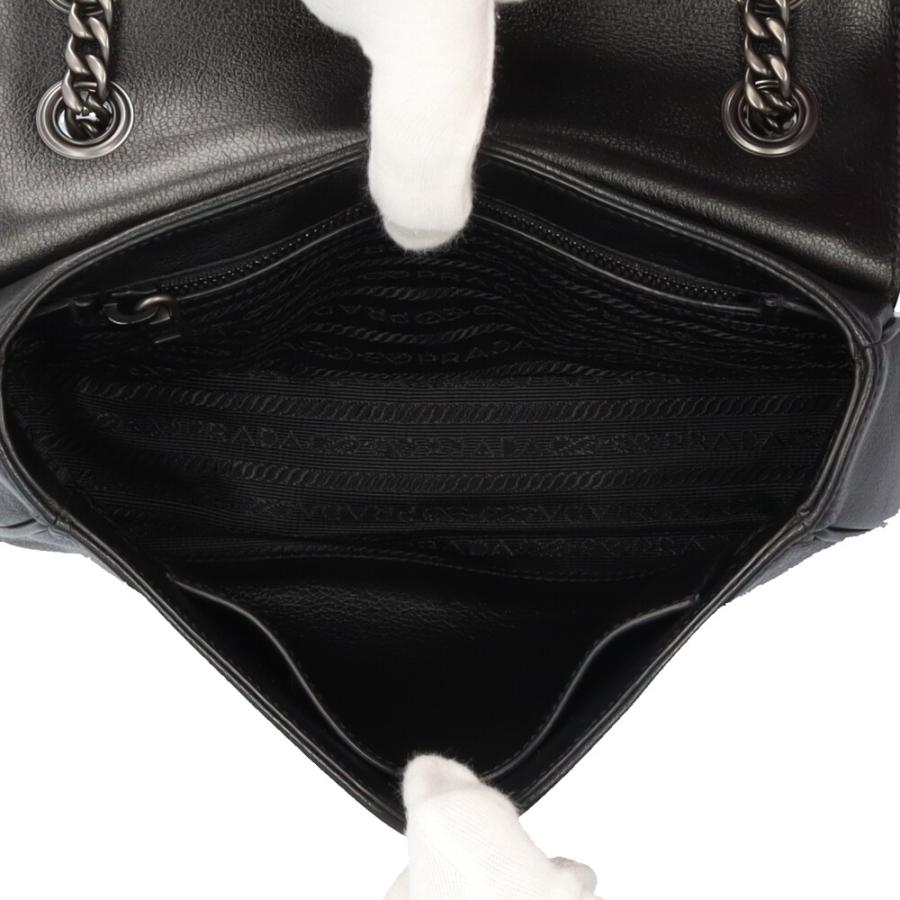 PRADA（プラダ） ショルダーバッグ レザー ホワイト レディース 中古