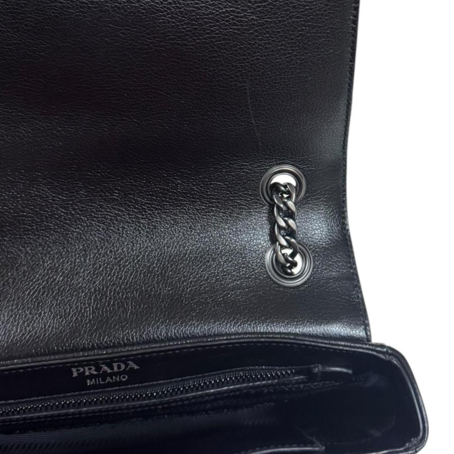 PRADA（プラダ） ショルダーバッグ レザー ホワイト レディース 中古