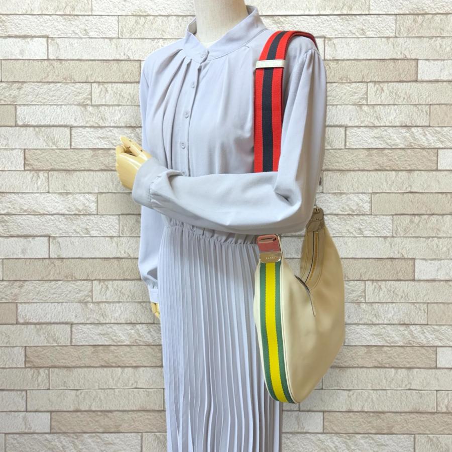 GUCCI（グッチ） アタッシェ ミディアム ショルダーバッグ レザー