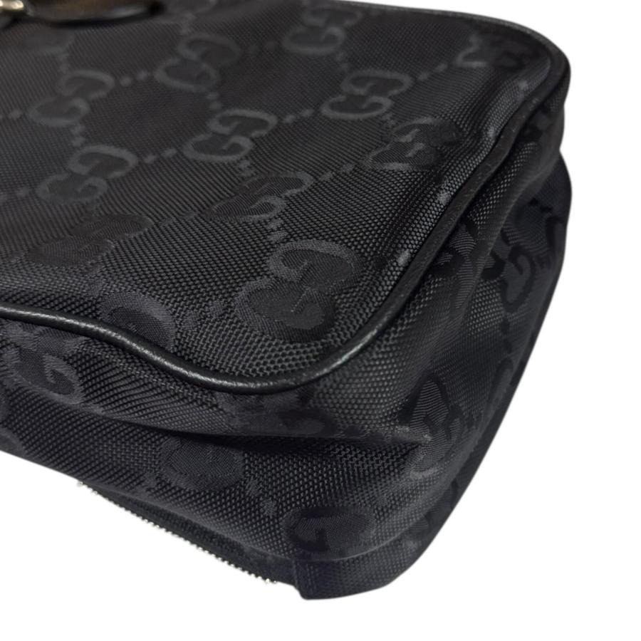 グッチ オブ　ザ　グリット ショルダーバッグ ナイロン 625850 ブラック ユニセックス GUCCI  中古 GUCCI（グッチ） オブ ザ グリット ショルダーバッグ ナイロン 625850