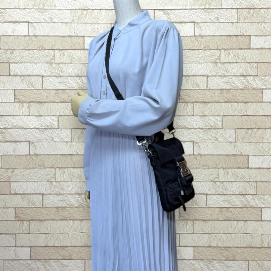 フェンディ フェンディネス ショルダーバッグ ナイロン 7VZ068 ブラック ユニセックス FENDI  中古 FENDI（フェンディ） フェンディネス ショルダーバッグ ナイロン