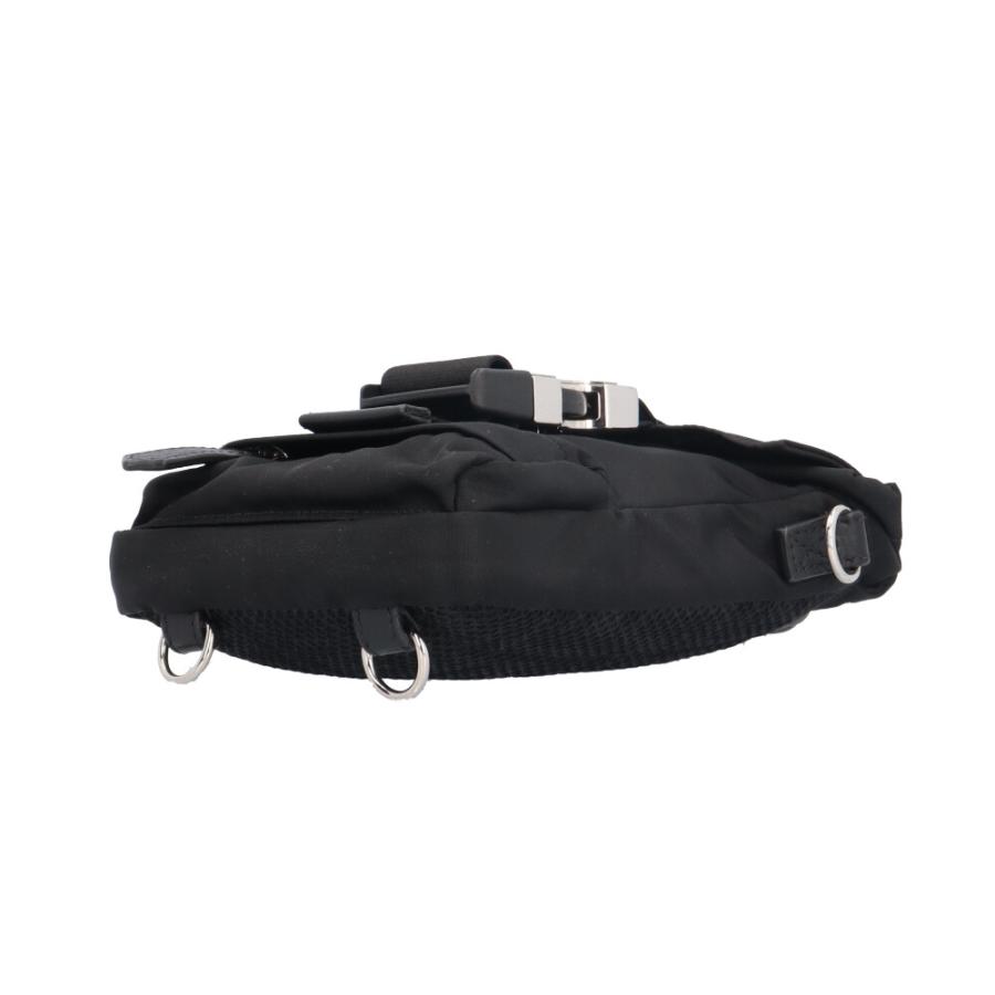 FENDI（フェンディ） フェンディネス ショルダーバッグ ナイロン