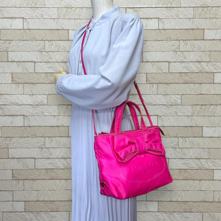 ※売り切れました※　PRADAナイロンリボンハンドバック PRADA（プラダ） リボン ショルダーバッグ ナイロン 1BA084 ピンク