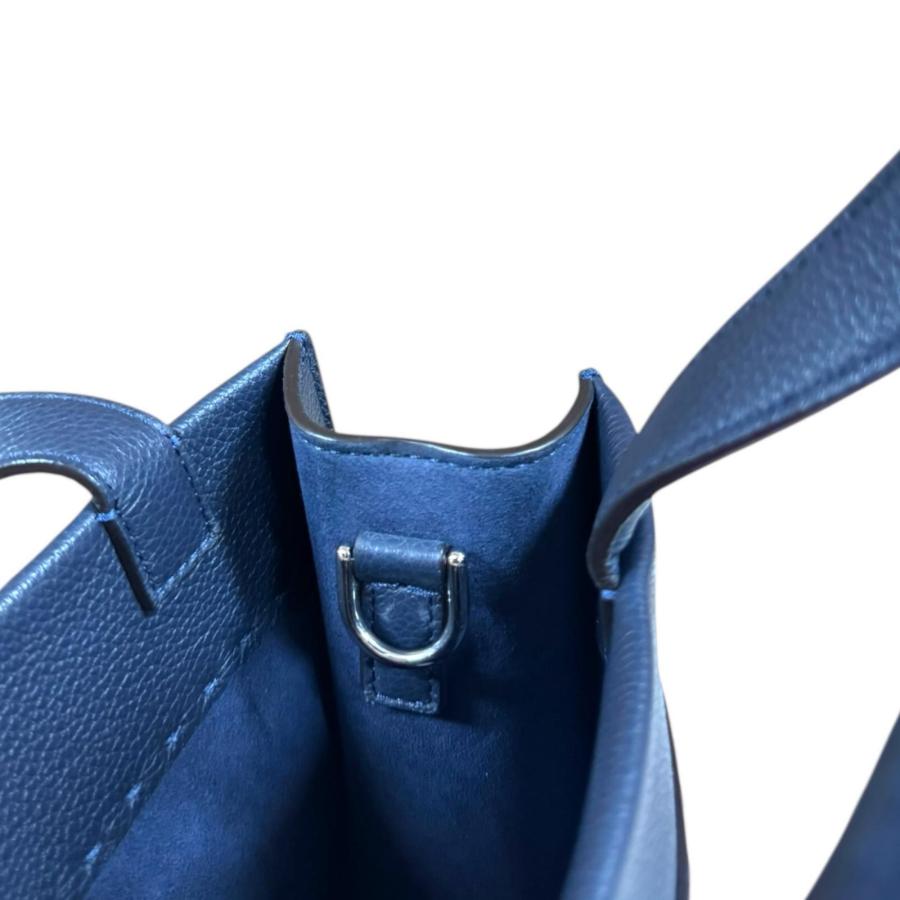 FENDI（フェンディ） ゴートゥーショッパースモール ショルダーバッグ