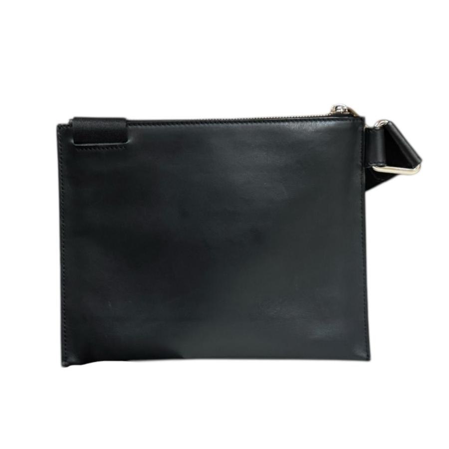 フェンディ ズッカ ショルダーバッグ レザー 7VA437 ブラウン メンズ FENDI  中古 R&Kリサイクルキング FENDI（フェンディ） ズッカ ショルダーバッグ レザー 7VA437 ブラウン