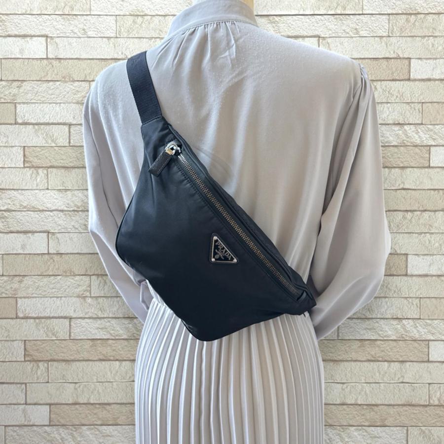 PRADA（プラダ） サフィアーノレザー ベルトバッグ ボディバッグ