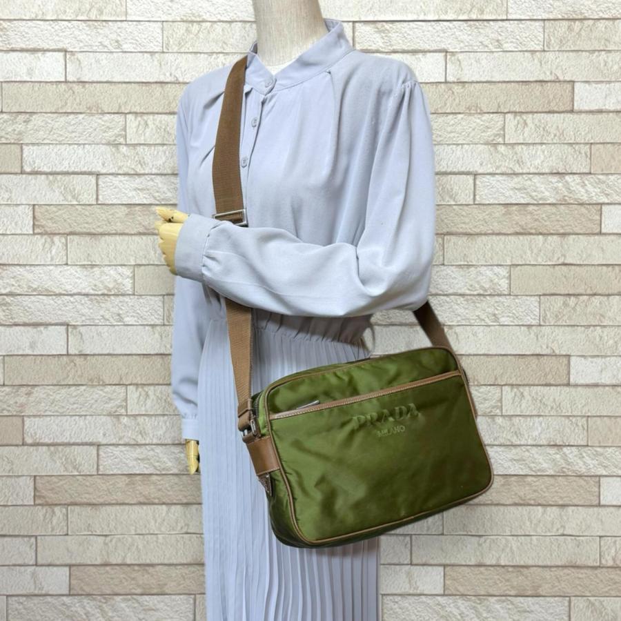 PRADA（プラダ） ショルダーバッグ ナイロン グリーン レディース 中古