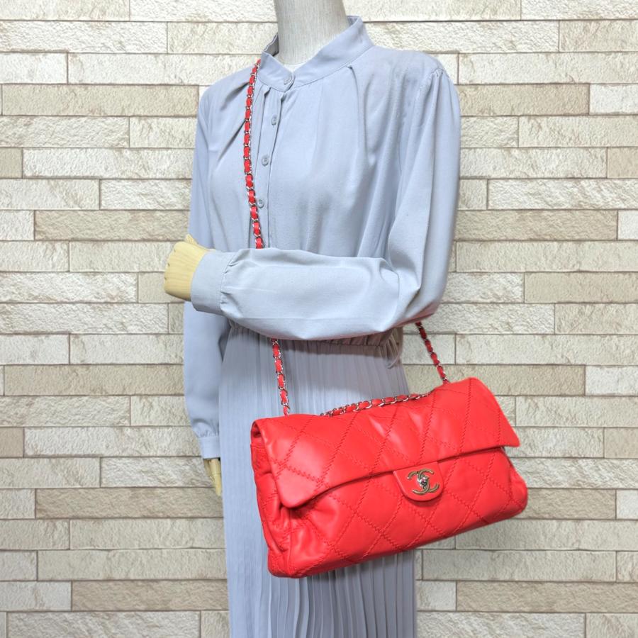 CHANEL（シャネル） ウルトラステッチ マトラッセ ショルダーバッグ