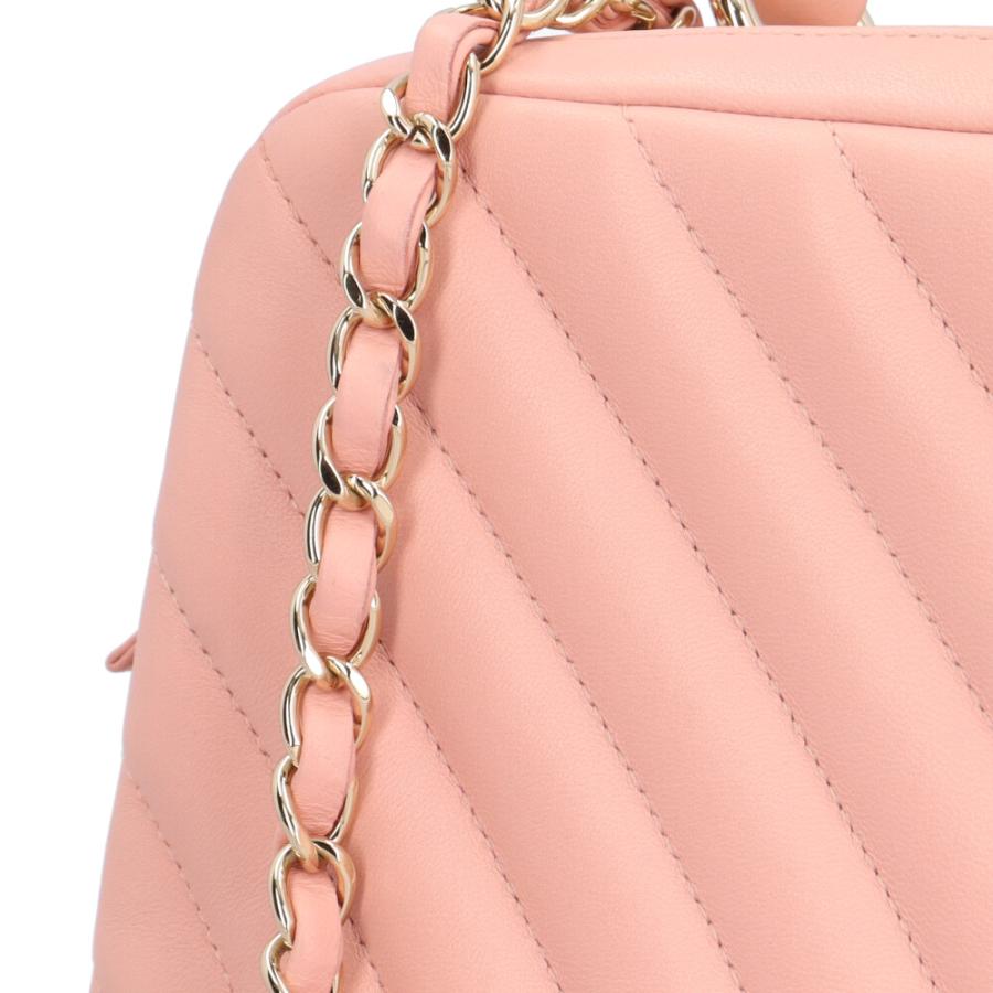 CHANEL（シャネル） ボウリングバッグ Vステッチ トレンディCC