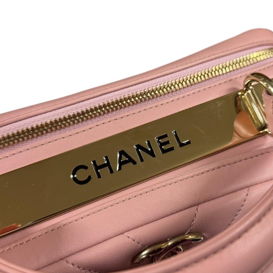 CHANEL（シャネル） ボウリングバッグ Vステッチ トレンディCC