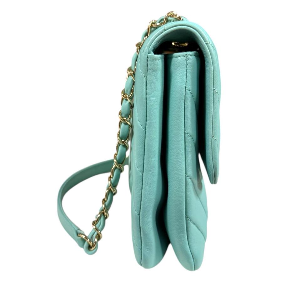 CHANEL（シャネル） Vステッチ トレンディCC ショルダーバッグ