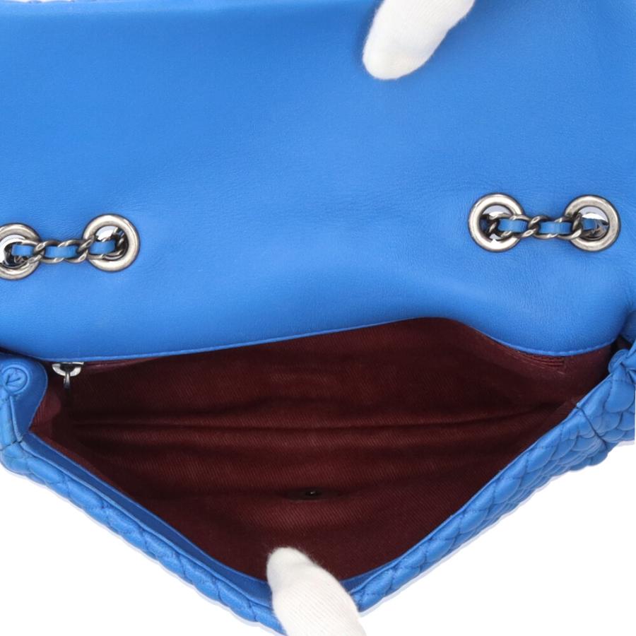 シャネル マイクロマトラッセ ショルダーバッグ レザー ブルー レディース CHANEL  中古 CHANEL（シャネル） マイクロマトラッセ ショルダーバッグ レザー