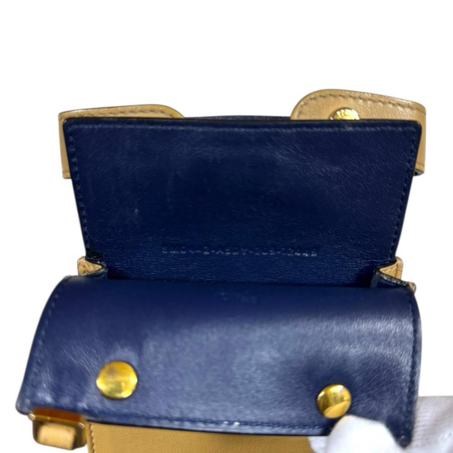 フェンディ ピーカフォン ショルダーバッグ レザー 8M0442 ベージュ ユニセックス FENDI  中古 FENDI（フェンディ） ピーカフォン ショルダーバッグ レザー 8M0442