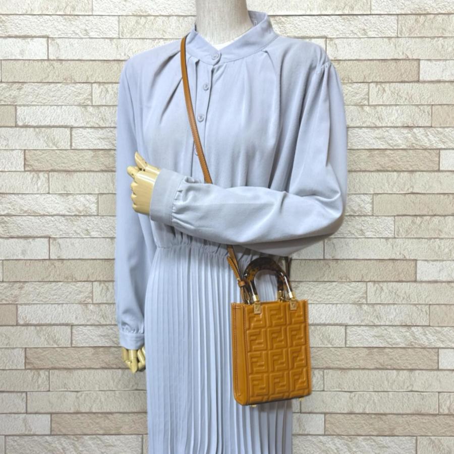 FENDI（フェンディ） サンシャインショッパー ミニ ショルダーバッグ 