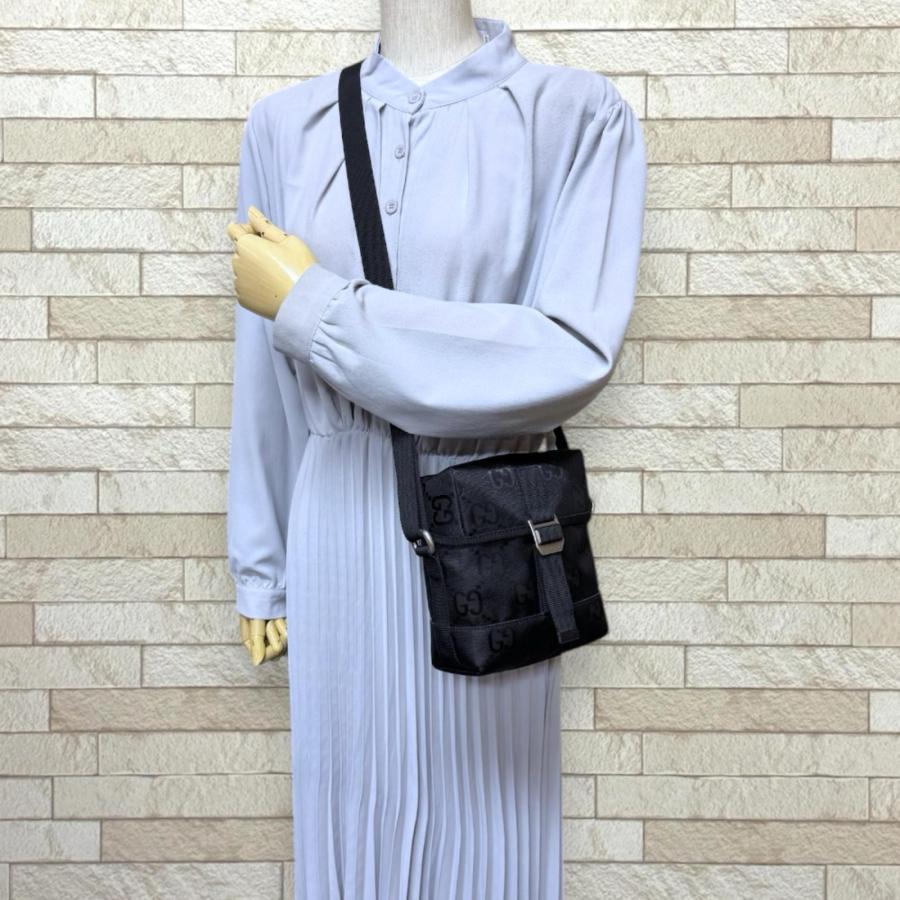 GUCCI（グッチ） オフザグリット ショルダーバッグ 643858 ブラック