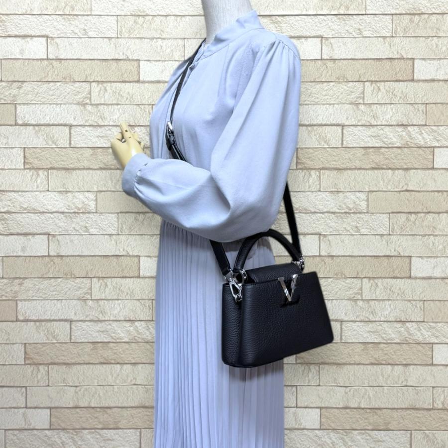 ルイヴィトン カプシーヌMINI ショルダーバッグ トリヨンレザー M26351 ブラック レディース LOUIS VUITTON  中古 LOUIS VUITTON（ルイ・ヴィトン） カプシーヌMINI ショルダーバッグ