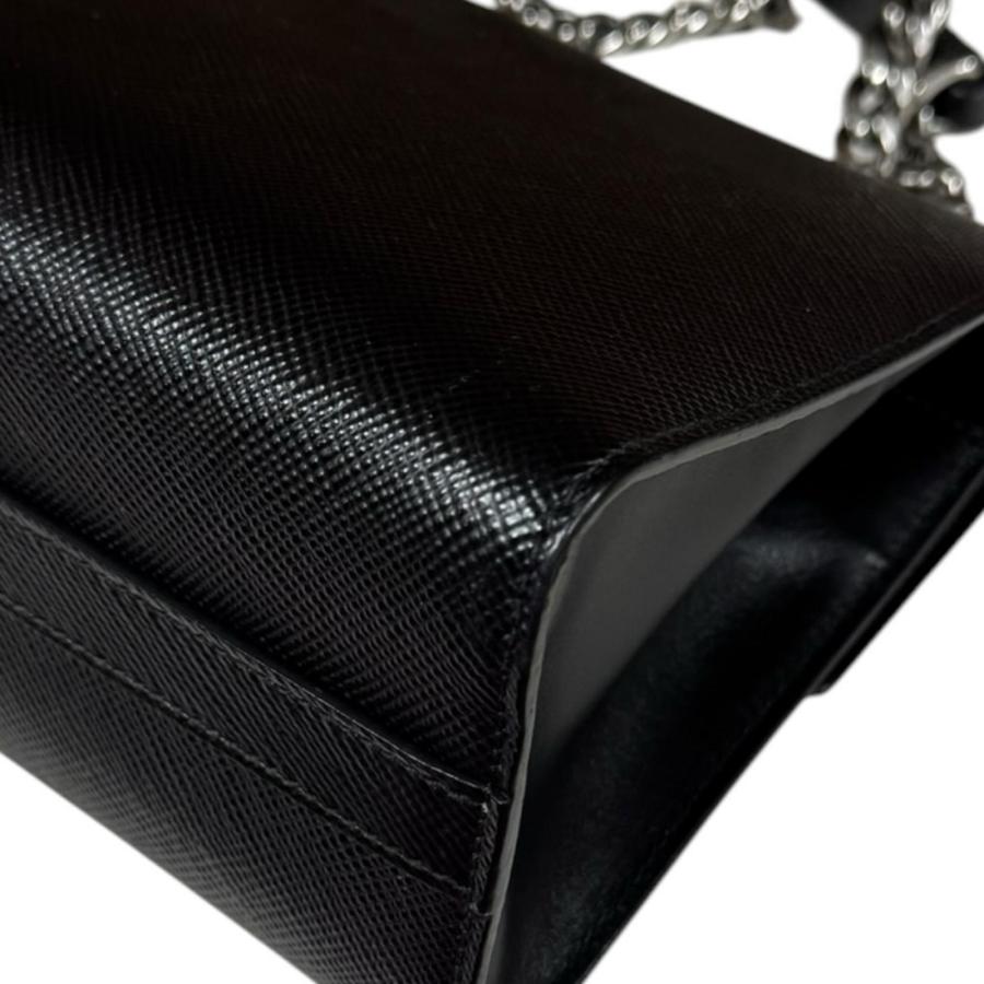 PRADA（プラダ） モノクローム ショルダーバッグ レザー 1BD127