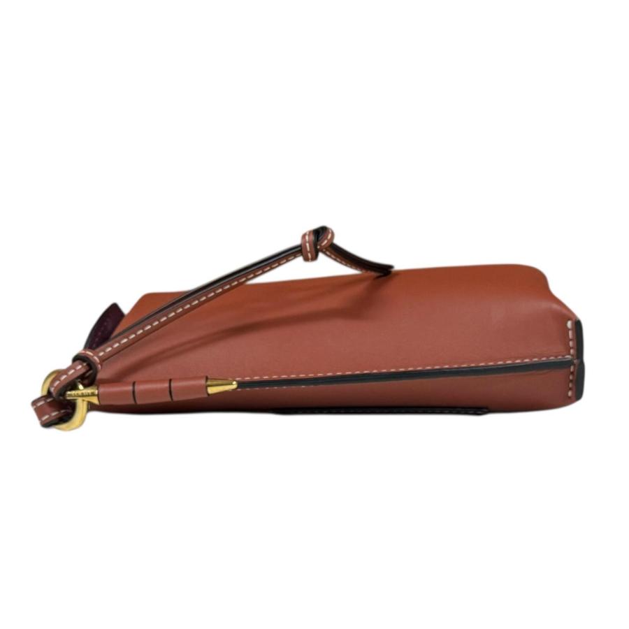 LOEWE（ロエベ） ゲートポケット アナグラム ショルダーバッグ レザー