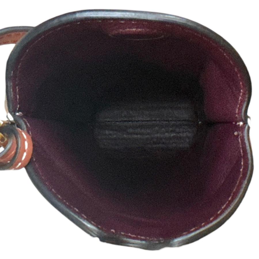 LOEWE（ロエベ） ゲートポケット アナグラム ショルダーバッグ レザー