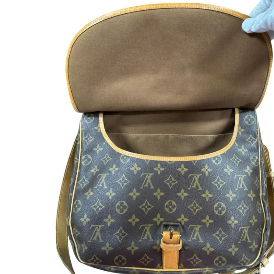 LOUIS VUITTON（ルイ・ヴィトン） ソミュール35 モノグラム ショルダー