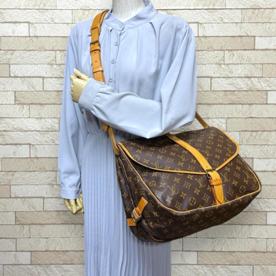 LOUIS VUITTON（ルイ・ヴィトン） ソミュール35 モノグラム ショルダー
