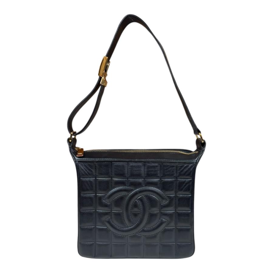 CHANEL（シャネル） チョコバー ショルダーバッグ ラムスキン ブラック