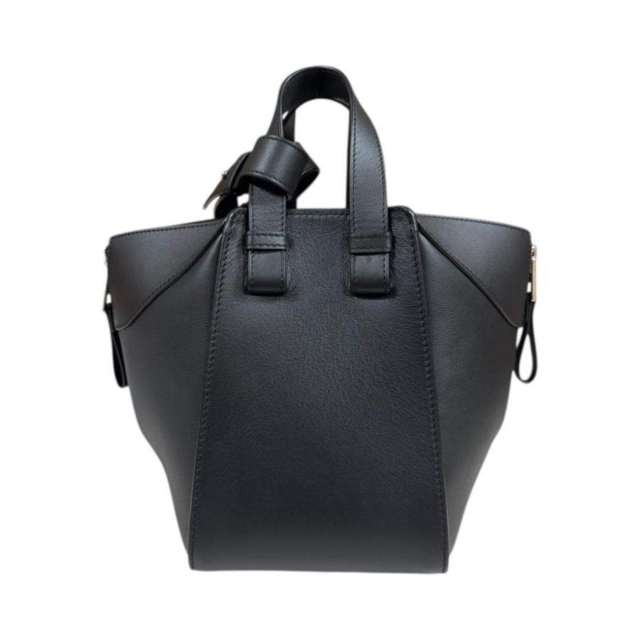 LOEWE（ロエベ） ハンモックバッグ コンパクト ショルダーバッグ
