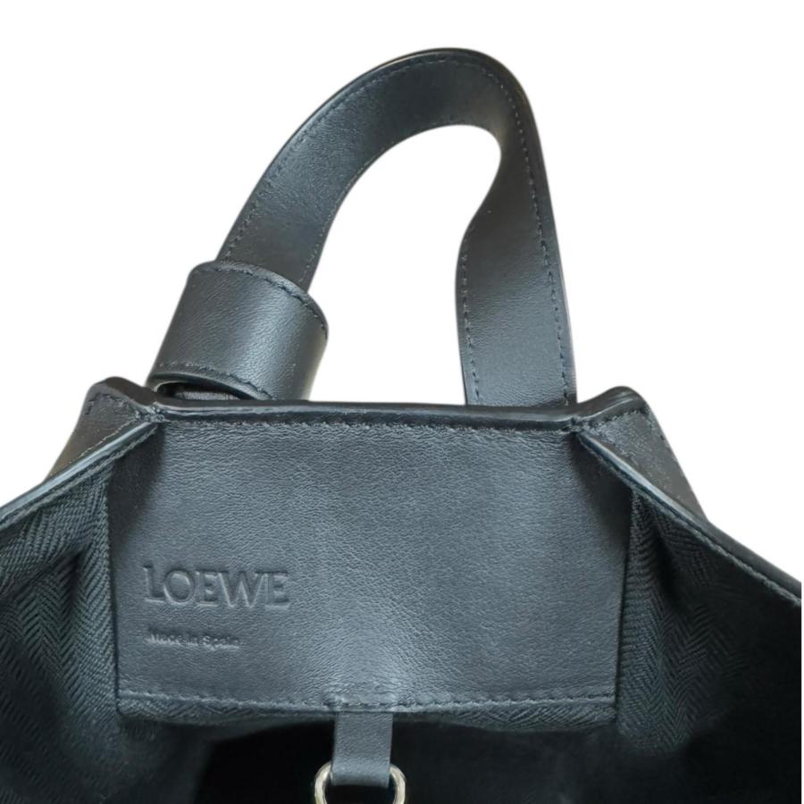 LOEWE（ロエベ） ハンモックバッグ コンパクト ショルダーバッグ