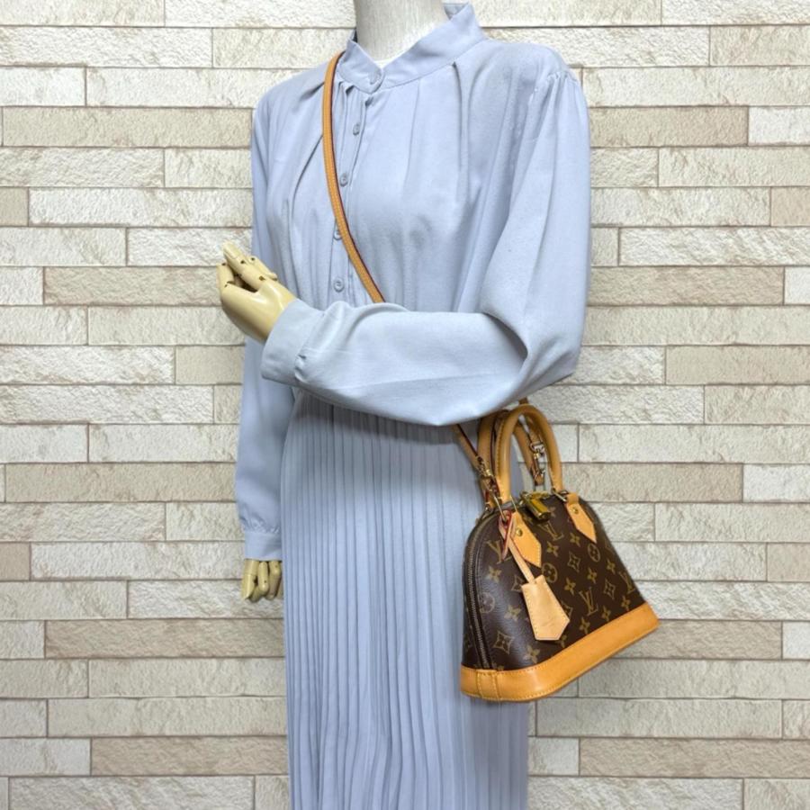 LOUIS VUITTON（ルイ・ヴィトン） アルマBB モノグラム ショルダー