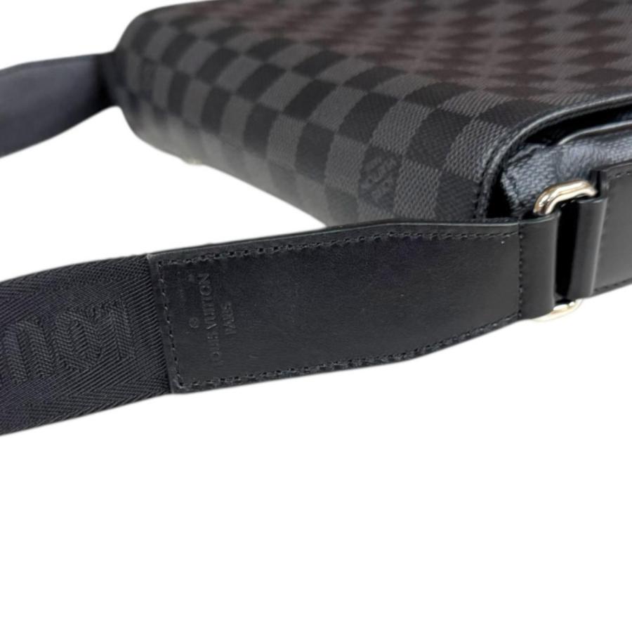 LOUIS VUITTON（ルイ・ヴィトン） ディストリクトPM NV3 ショルダー