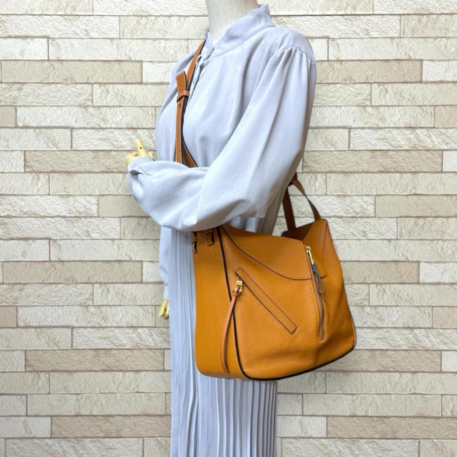 ロエベ　ハンモック　ミディアム LOEWE（ロエベ） ハンモック ミディアム ショルダーバッグ レザー