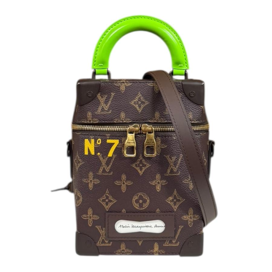 LOUIS VUITTON（ルイ・ヴィトン） ヴェルティカルボックストランク