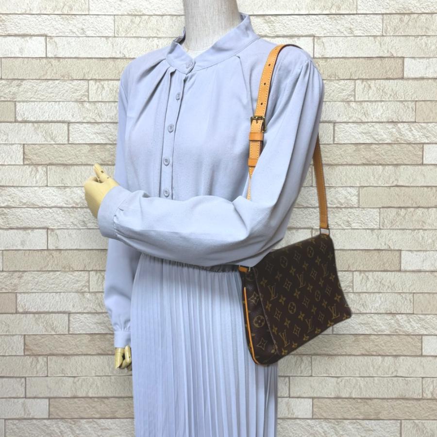 LOUIS VUITTON（ルイ・ヴィトン） ミュゼットタンゴ ショート