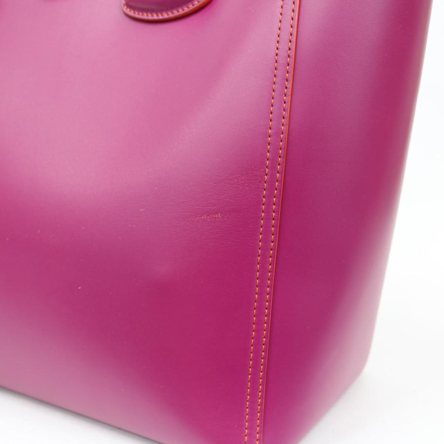 LOEWE（ロエベ） レオ レザートート ショルダーバッグ ピンク