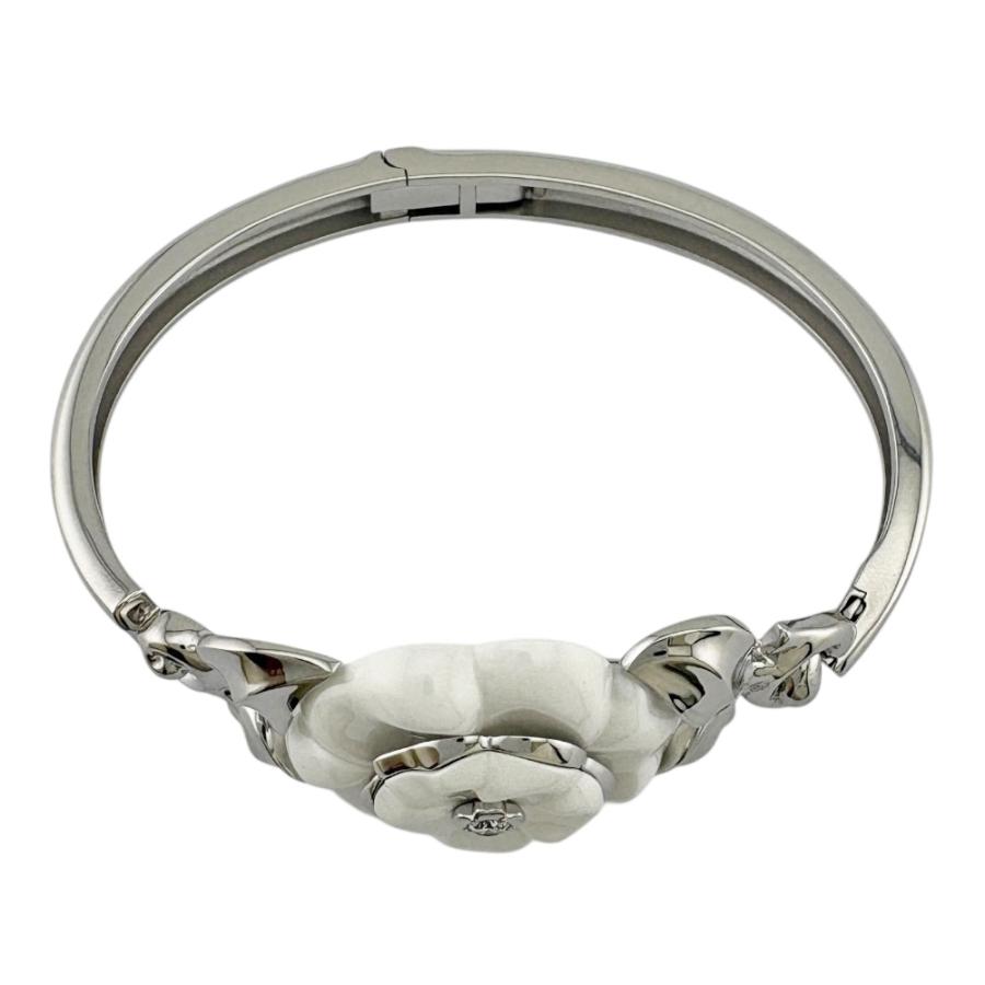 CHANEL　バングル　ホワイト中古 CHANEL（シャネル） バングル 18金 K18ホワイトゴールド ホワイト