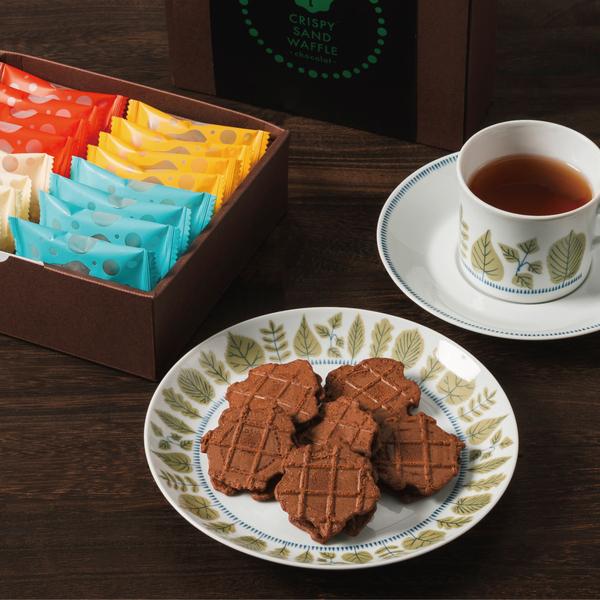 クリスマス お菓子 ギフト お歳暮 2025 まとめ買い スイーツ 退職 お礼の品 ポイント利用 爆買 個包装 クリスピーサンド ワッフル ショコラ 16個 | R.L | 01