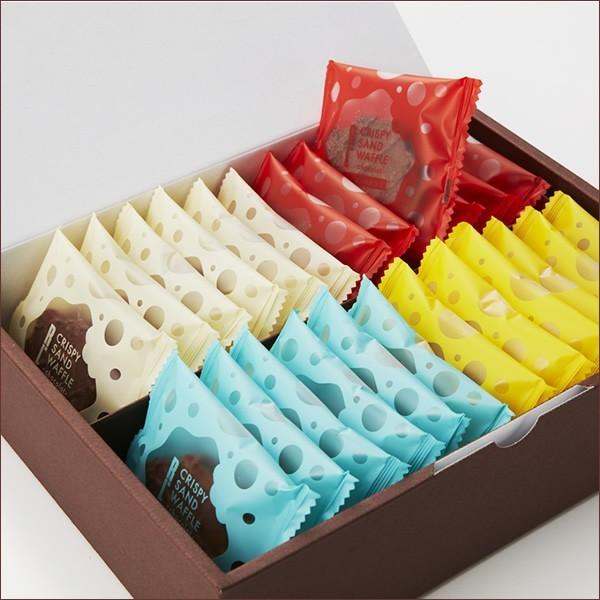 クリスマス お菓子 お歳暮 2025 ギフト まとめ買い スイーツ 退職 お礼の品 ポイント利用 爆買 個包装 クリスピーサンド ワッフル ショコラ 24個 | R.L | 10