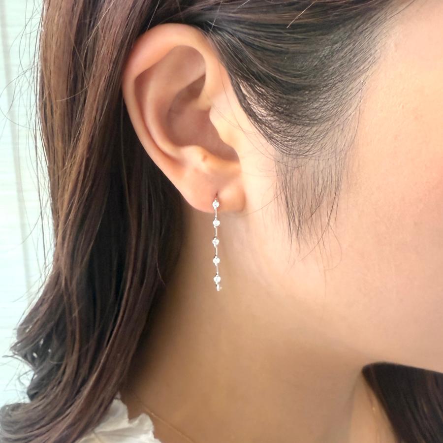 ピアス 18金 ホワイトゴールド ダイヤモンド 0.30ct 揺れる ダンシング 