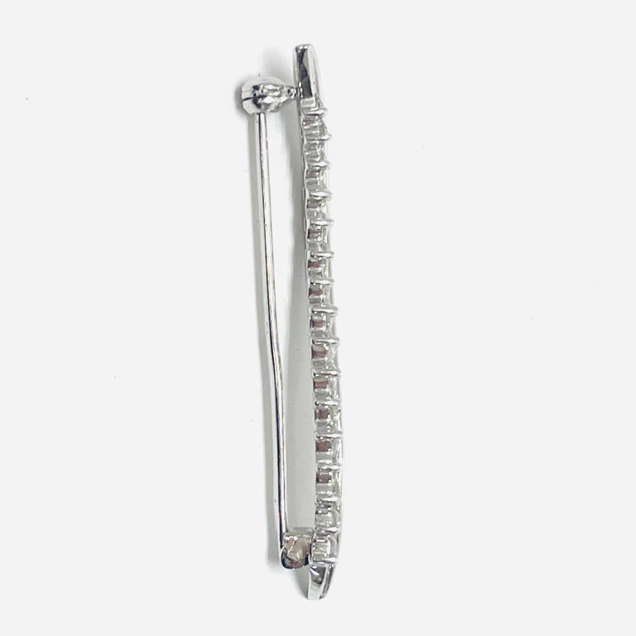 プラチナ ダイヤモンド 0.70ct ブローチ Pt900 レディース RMジュエリーの画像
