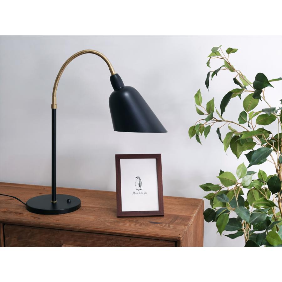 Arne Jacobsen (アルネ・ヤコブセン) Bellevue Lamp AJ8 テーブル