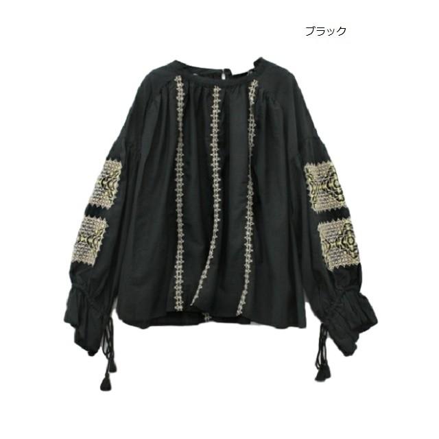 美品　RNA-N／アールエヌエーエヌ★　刺繍入り　長袖コットンブラウス RNA-N（アールエヌエーエヌ） ブラウス シャツ B2849 ラミーオーバー
