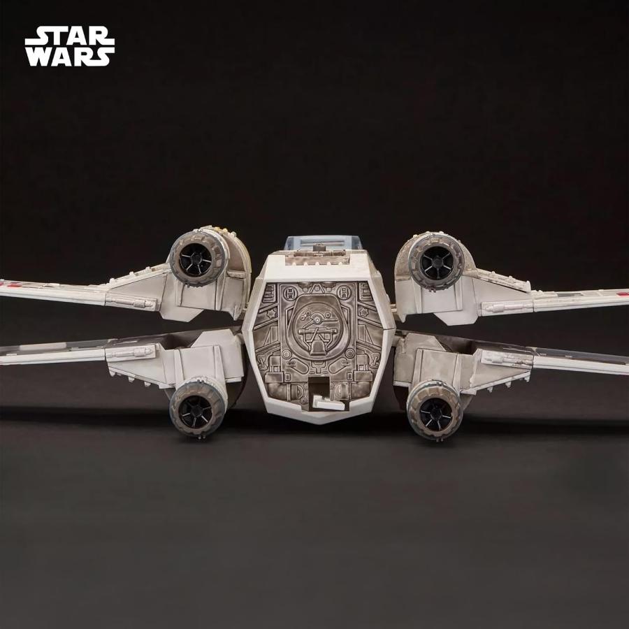 スター・ウォーズ ヴィンテージ・コレクション ルーク・スカイウォーカー Xウイング スターファイター |  | 03