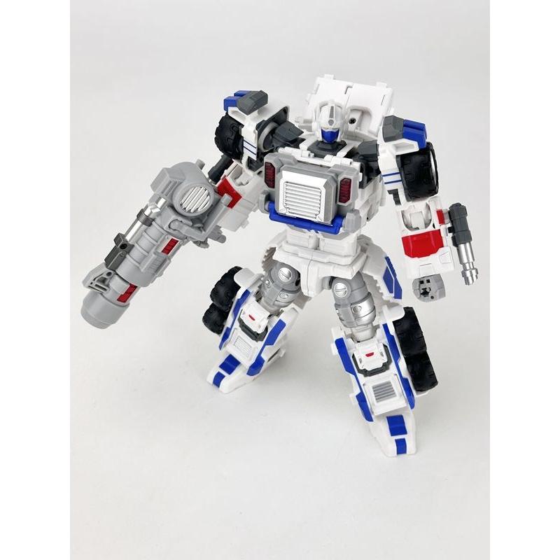 Fans Hobby MB-15F WHITE NAVAL COMMANDER (Core robot only) 《2026/05-2026/09 予定》 |  | 02