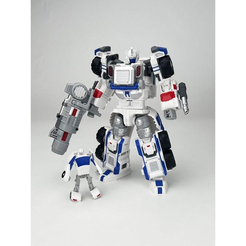 Fans Hobby MB-15F WHITE NAVAL COMMANDER (Core robot only) 《2026/05-2026/09 予定》 |  | 06