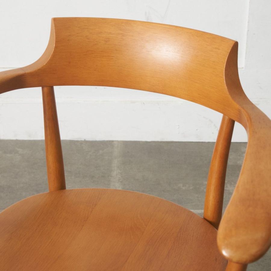 飛騨産業 キツツキ クレセント オーク無垢材 ダイニングチェア① 飛騨産業 キツツキ CRESCENT アームチェア オーク 無垢材 板座