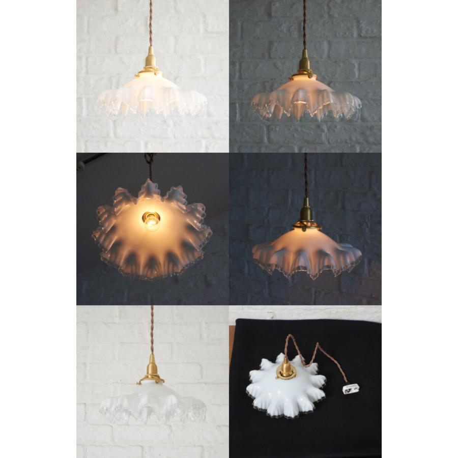 IZ83221N☆英国 アンティーク ミルクガラス ペンダントライト コンビ